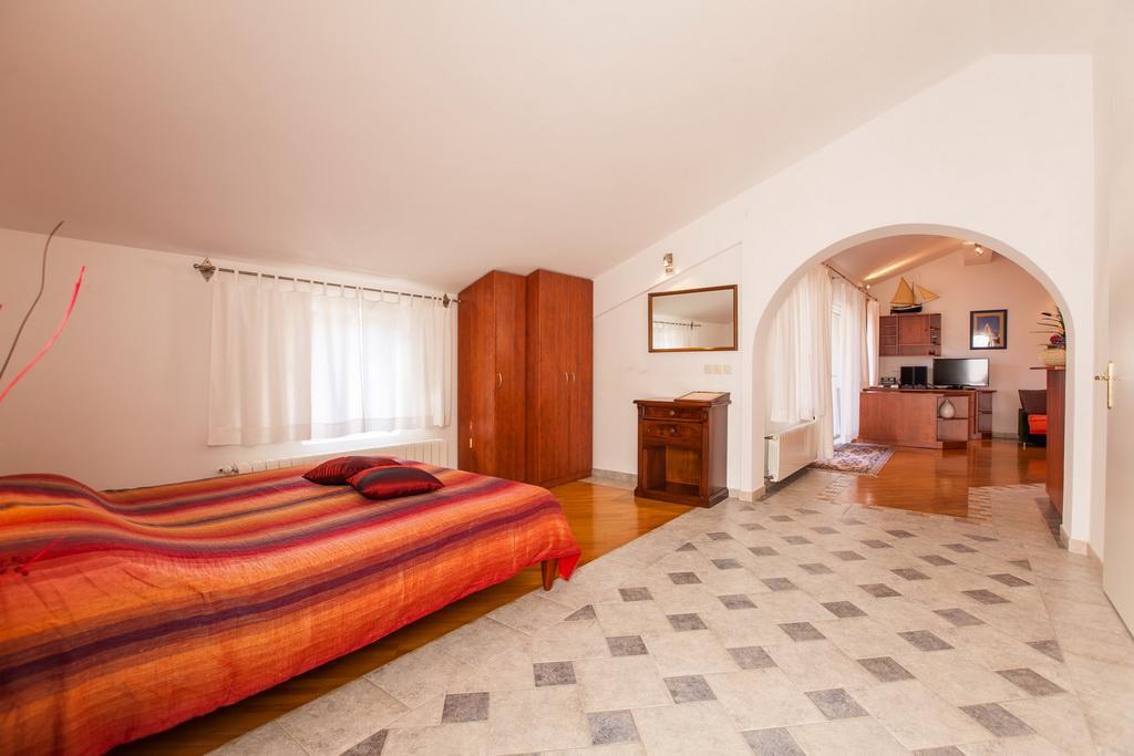 Apartment Zanic Novi Vinodolski Eksteriør billede